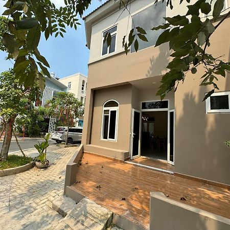 La Homestay ลองซเวียน ภายนอก รูปภาพ