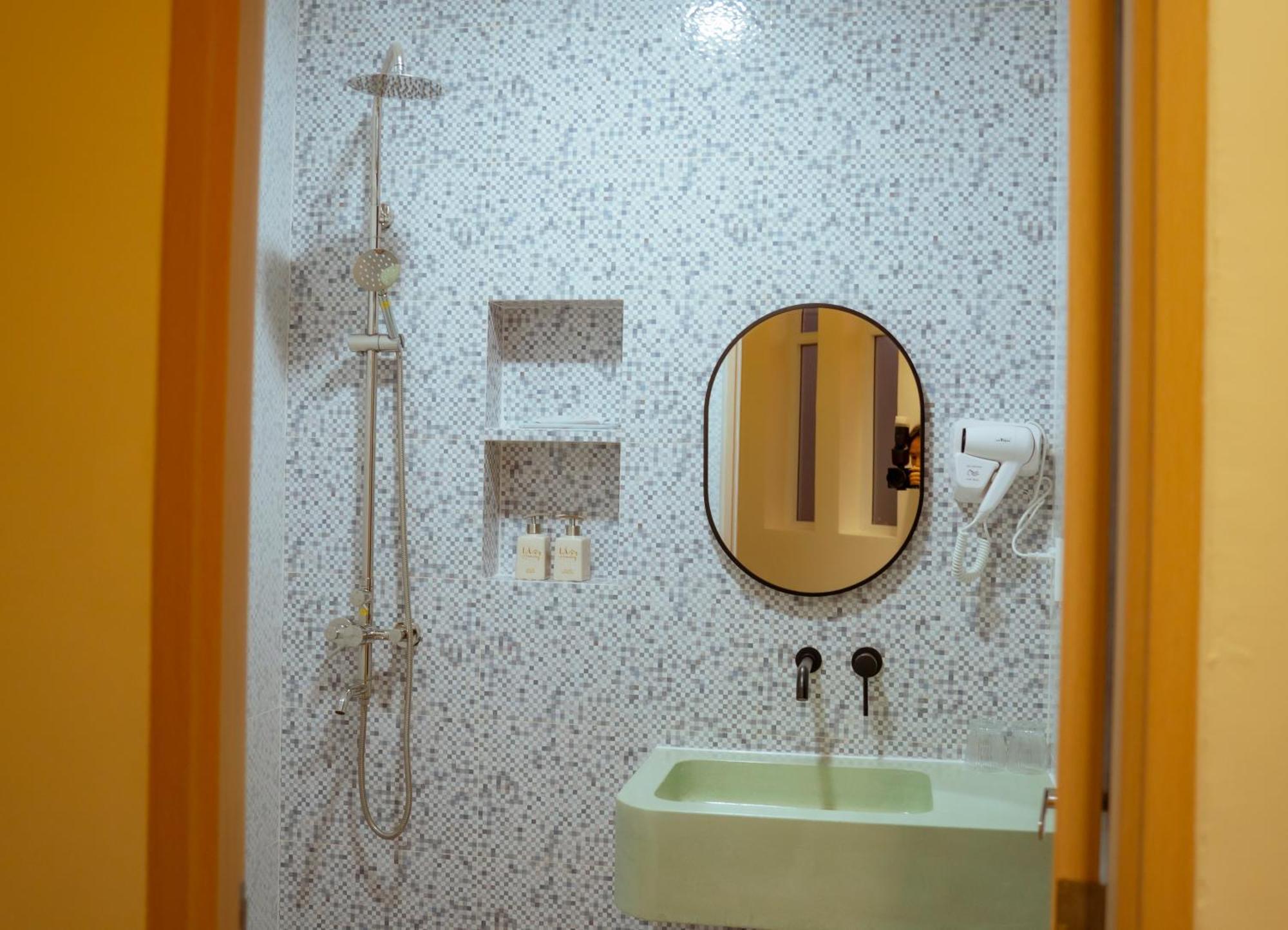 La Homestay ลองซเวียน ภายนอก รูปภาพ